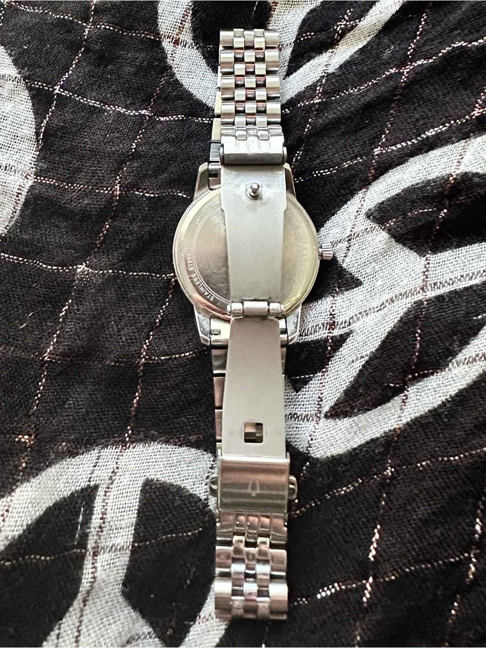 Like New: Women’s BULOVA Watch C835450 in New Box w/ Working Battery